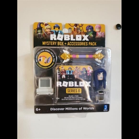 Roblox Mystery Box Accessories pack series 6 Kid Toy Apple Mac Mini Display Doll - Picture 2 of 4